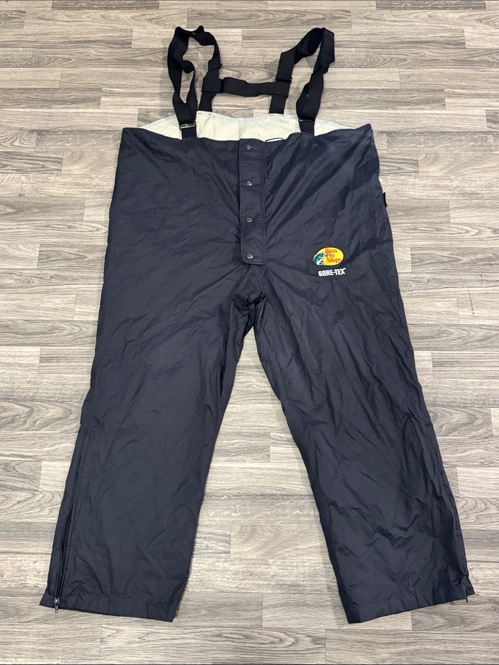 Bass Pro Shops Gore-Tex extreme wet weather waterproof bib men’s sz 3XL, as is